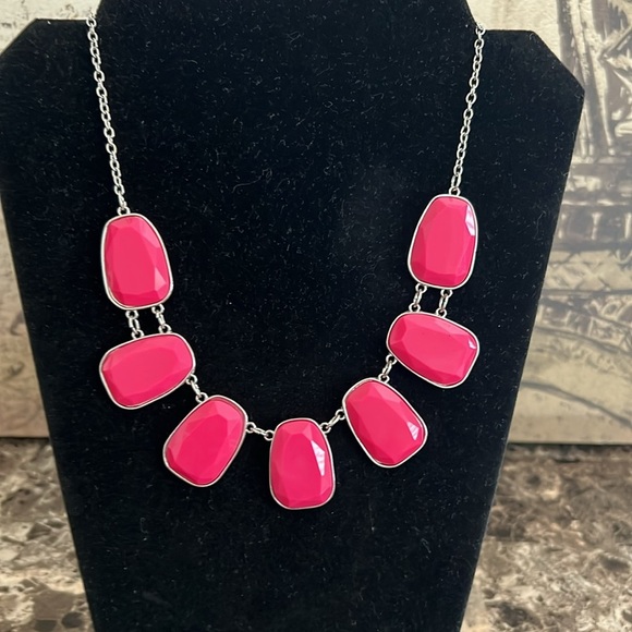 Charming Charlie Pink Statement Necklace EUC - Picture 3 of 5